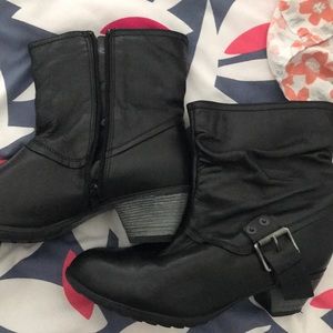 Eric Michael booties Womens size 41 selling $85